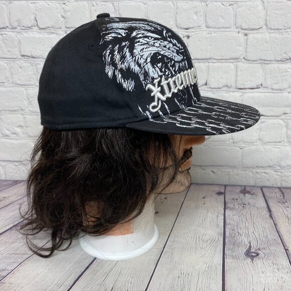 Xtreme Couture Baseball Hat Cap Stretch Fit Black Size L/XL Animal Print Wolf - Picture 4 of 8